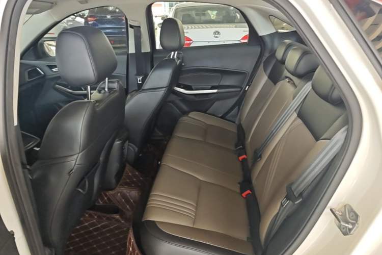 Used Ford Escort 2019 Revised Version 1.5L Automatic Zhenxiang Edition China VI Standard Left Rear Seat