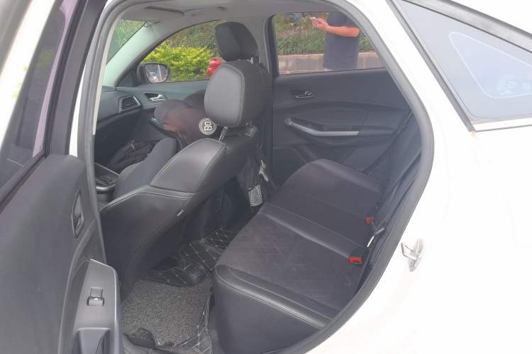 Used Ford Escort 2019 Revised Version 1.5L Automatic Enjoyment Type China VI Standard Left Rear Seat