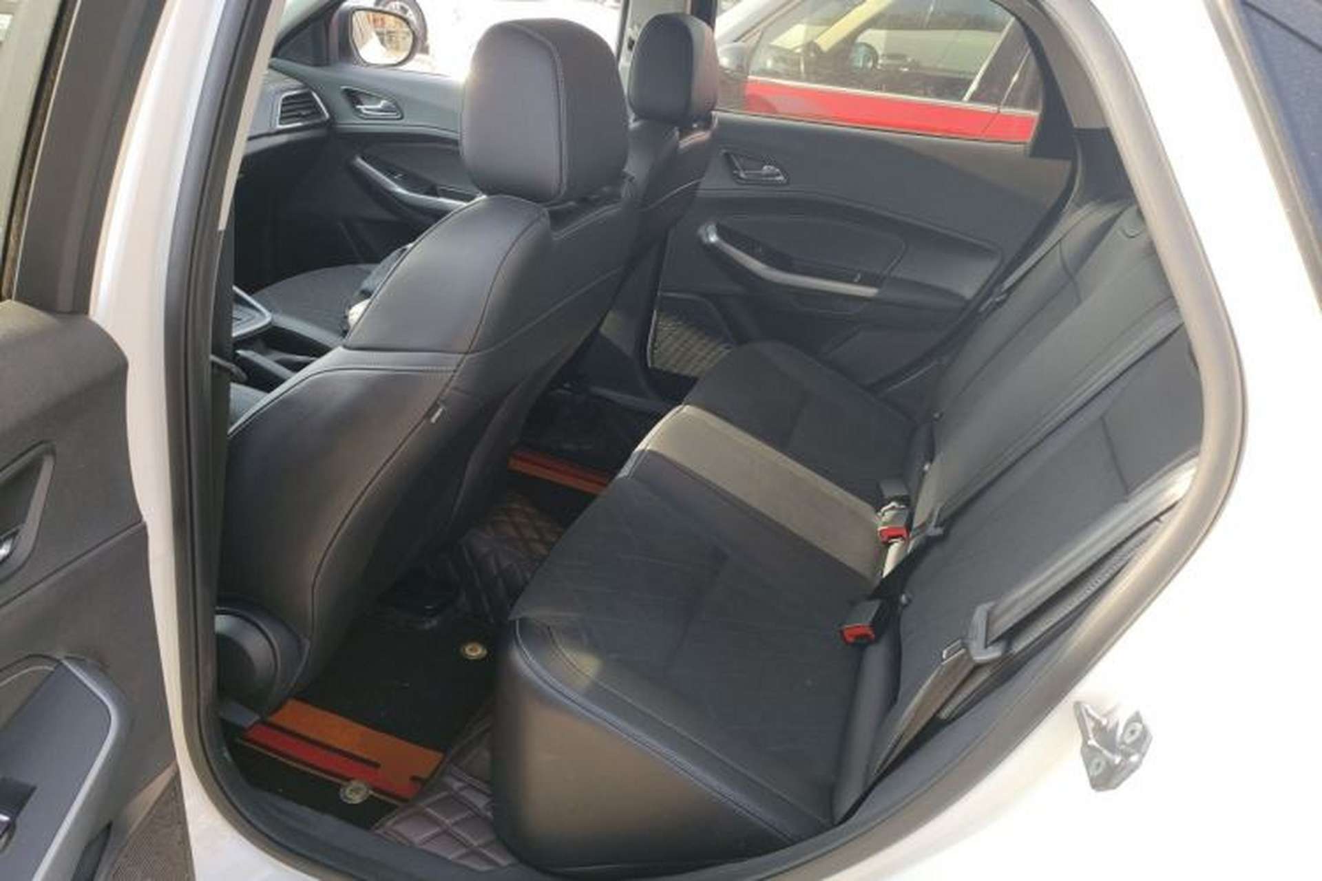 Used Ford Escort 2019 Revised Version 1.5L Automatic Enjoyment Type China VI Standard Left Rear Seat