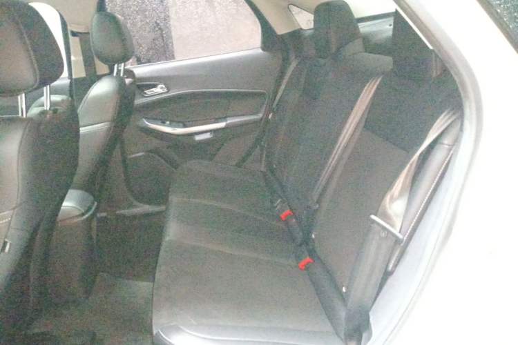 Used Ford Escort 2019 Revised Version 1.5L Automatic Enjoyment Type China VI Standard Left Rear Seat