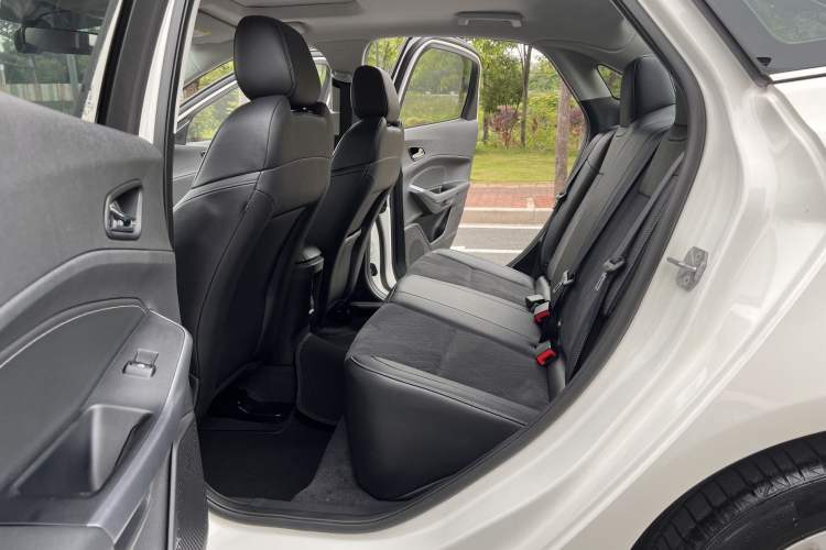 Used Ford Escort 2019 Revised Version 1.5L Automatic Enjoyment Type China VI Standard Left Rear Seat