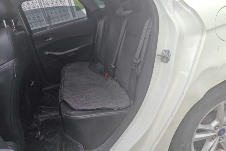 Used Ford Escort 2019 Revised Version 1.5L Automatic Enjoyment Type China VI Standard Left Rear Seat