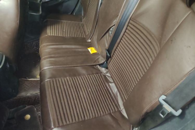 Used Ford Escort 2019 Revised 1.5L Automatic ZhiXiang Version (Tire Pressure Monitoring) China VI Standard Left Rear Seat