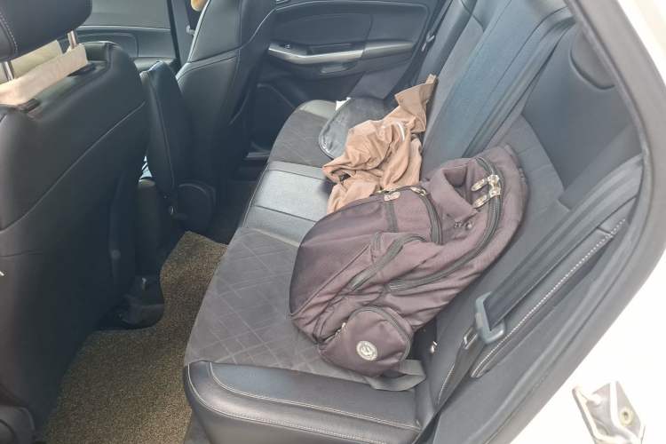 Used Ford Escort 2019 Revised Version 1.5L Automatic Enjoyment Type China VI Standard Left Rear Seat