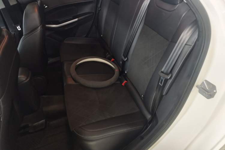 Used Ford Escort 2019 Revised Version 1.5L Automatic Enjoyment Type China VI Standard Left Rear Seat