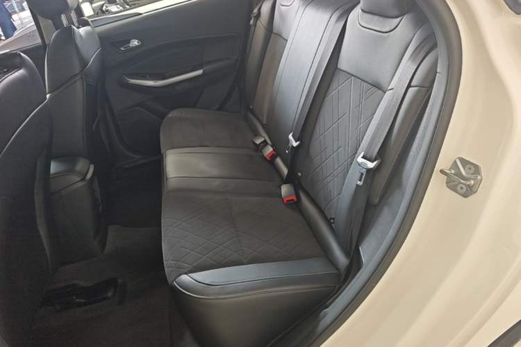 Used Ford Escort 2019 Revised Version 1.5L Automatic Enjoyment Type China VI Standard Left Rear Seat