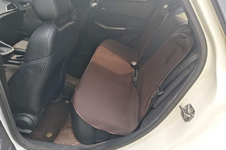 Used Ford Escort 2019 Revised Version 1.5L Automatic Enjoyment Type China VI Standard Left Rear Seat