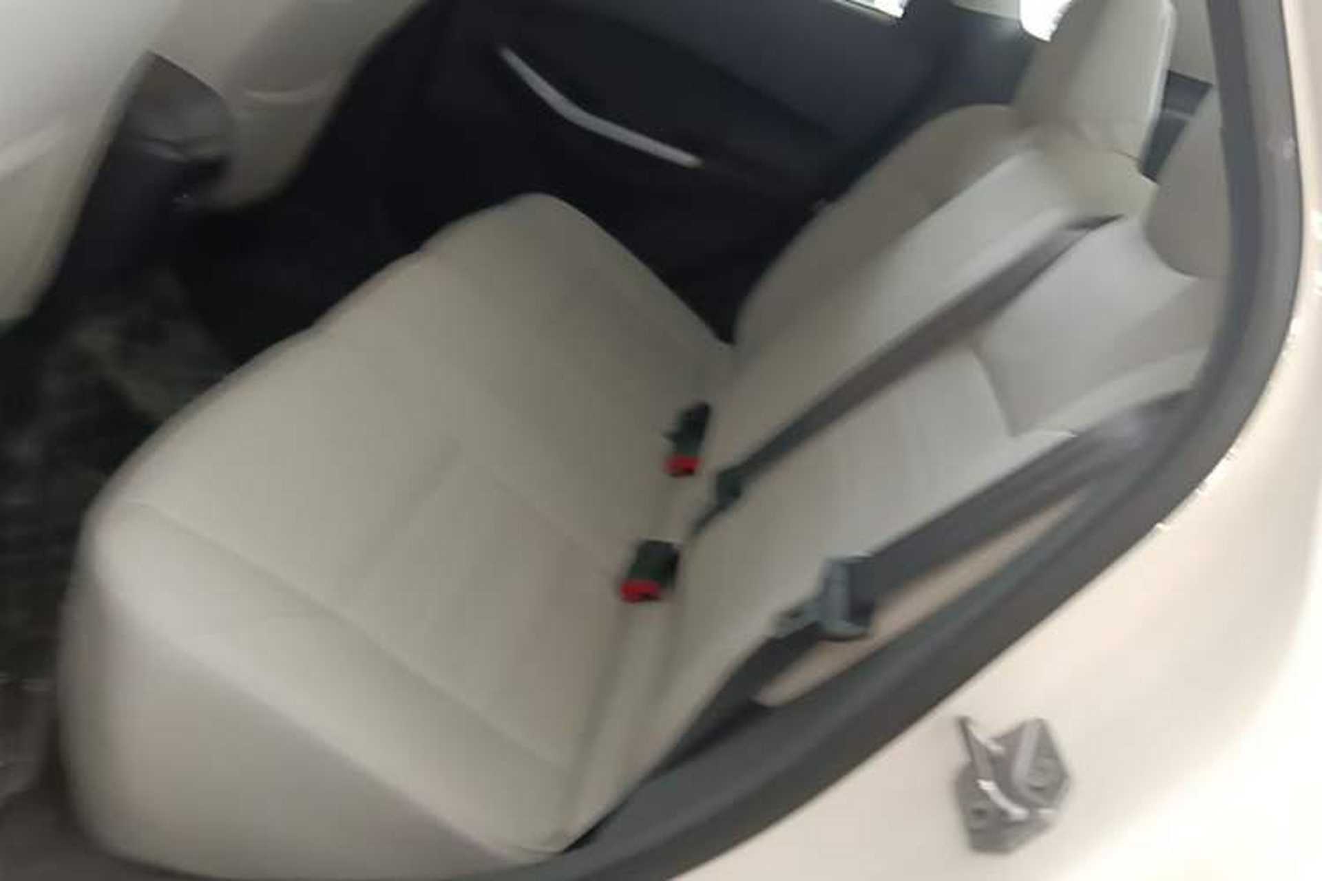 Used Ford Escort 2019 Revised 1.5L Automatic ZhiXiang Version (Tire Pressure Monitoring) China VI Standard Left Rear Seat