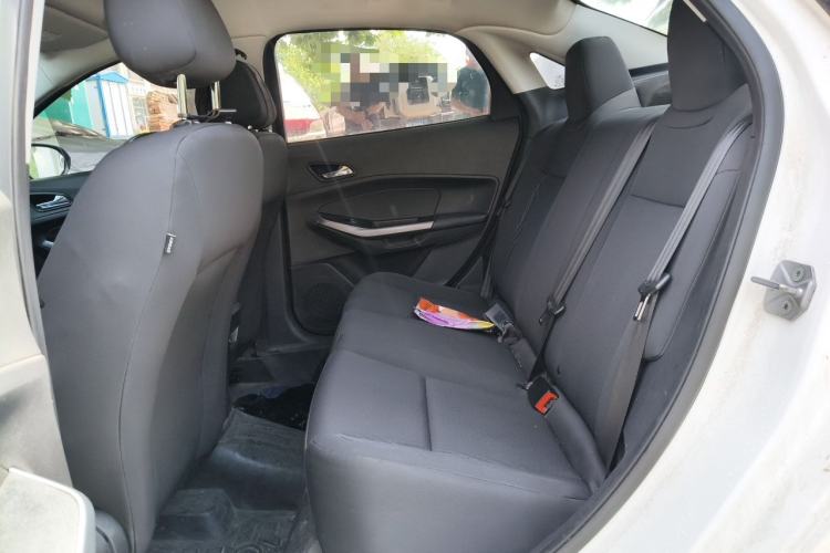 Used Ford Escort 2019 Revised 1.5L Automatic ZhiXiang Version (Tire Pressure Monitoring) China VI Standard Left Rear Seat