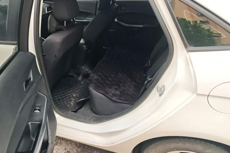 Used Ford Escort 2019 Revised Version 1.5L Manual "Quality Enjoyment" Trim (Tire Pressure Monitoring) China VI Standard Left Rear Seat