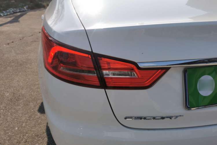 Used Ford Escort 2019 Revised Version 1.5L Automatic Enjoyment Type China VI Standard Left Rear Taillight