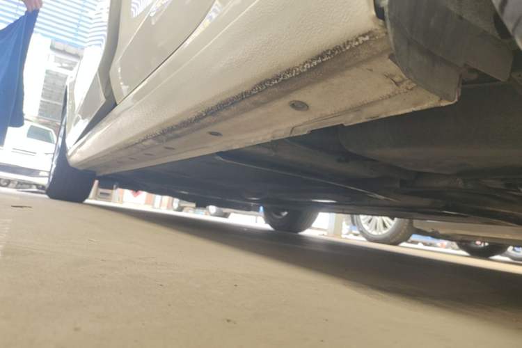 Used Ford Escort 2019 Revised 1.5L Automatic ZhiXiang Version (Tire Pressure Monitoring) China VI Standard Left Side Sill