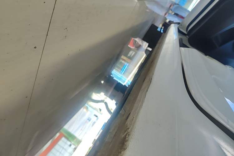 Used Ford Escort 2019 Revised 1.5L Automatic ZhiXiang Version (Tire Pressure Monitoring) China VI Standard Left Side Sill