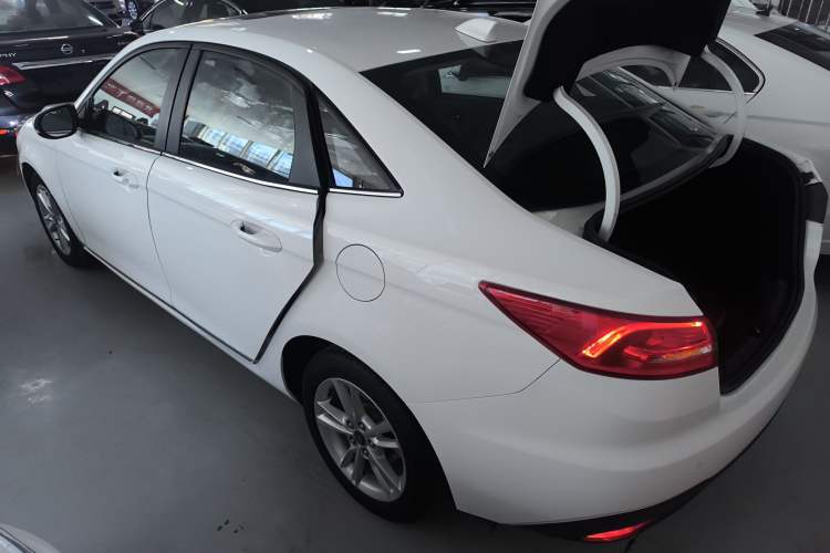 Used Ford Escort 2019 Revised Version 1.5L Automatic Enjoyment Type China VI Standard Left Side