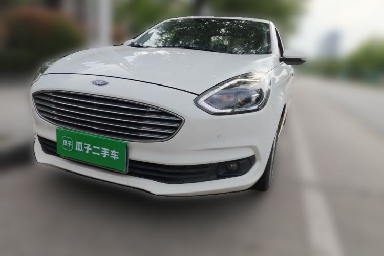 Used Ford Escort 2019 Revised Version 1.5L Automatic Enjoyment Type China VI Standard Guazi used car, China used car export, Used car for sale, Used  cars, Cheapest cars for sale