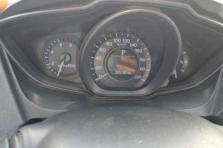 Used Ford Escort 2019 Revised 1.5L Automatic ZhiXiang Version (Tire Pressure Monitoring) China VI Standard Odometer Close Up
