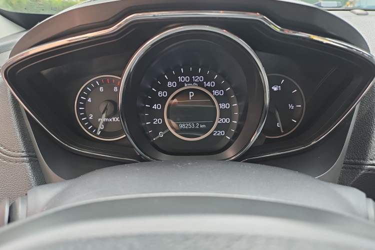 Used Ford Escort 2019 Revised Version 1.5L Automatic Enjoyment Type China VI Standard Odometer Close Up