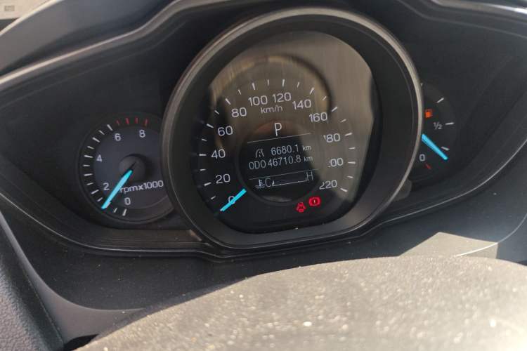 Used Ford Escort 2019 1.5L Automatic ZhiXiang Model Odometer Close Up