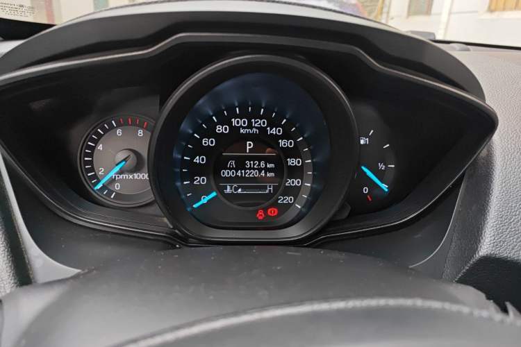 Used Ford Escort 2019 1.5L Automatic ZhiXiang Model Odometer Close Up