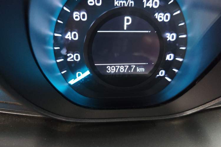 Used Ford Escort 2019 Revised 1.5L Automatic ZhiXiang Version (Tire Pressure Monitoring) China VI Standard Odometer Close Up
