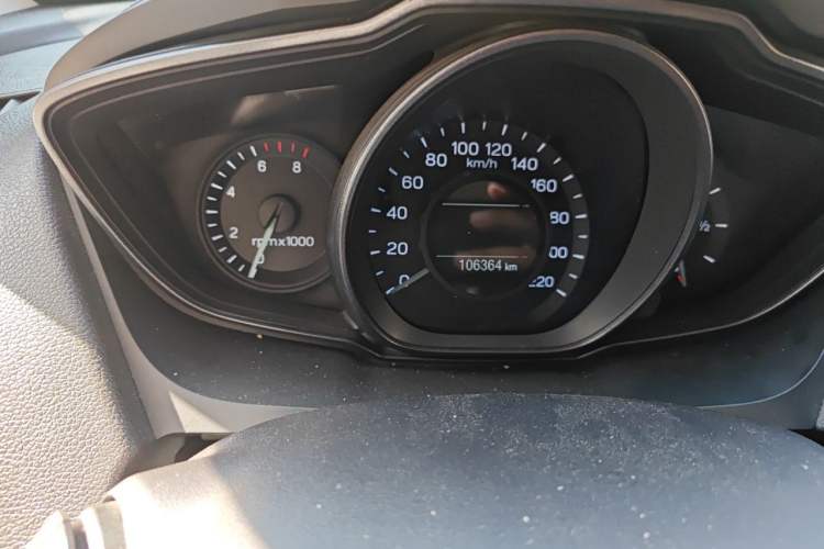 Used Ford Escort 2019 1.5L Manual ZhiXiang Version Odometer Close Up