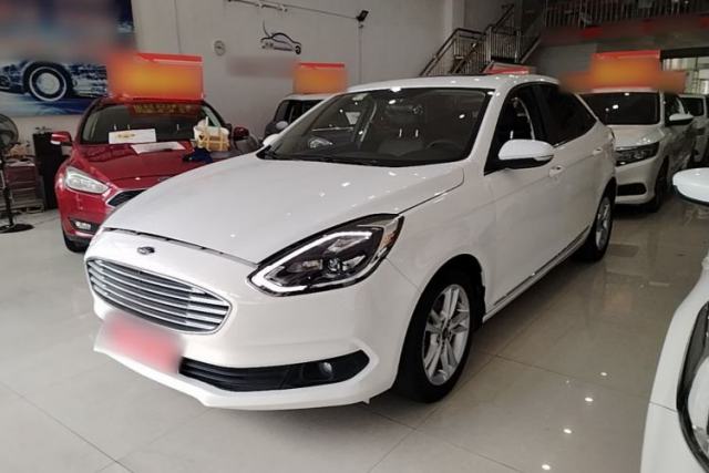 Ford Escort 2019 Revised Version 1.5L Automatic Enjoyment Type China VI Standard d’occasion
