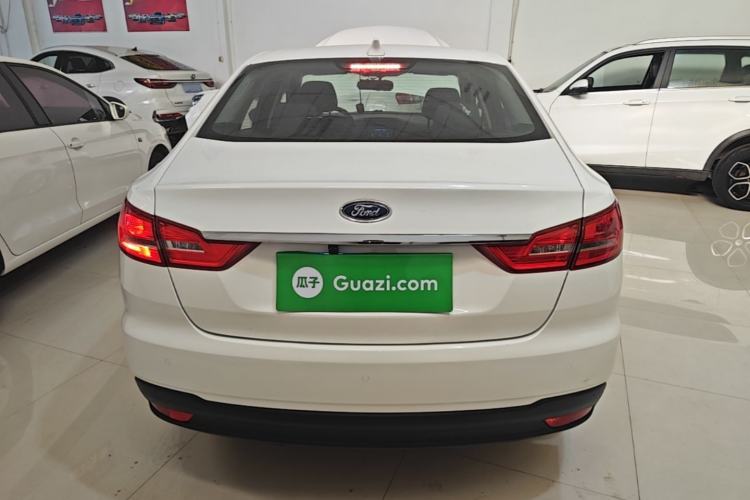 Used Ford Escort 2019 Revised 1.5L Automatic ZhiXiang Version (Tire Pressure Monitoring) China VI Standard Rear