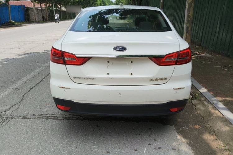 Used Ford Escort 2019 Revised 1.5L Automatic ZhiXiang Version (Tire Pressure Monitoring) China VI Standard Rear