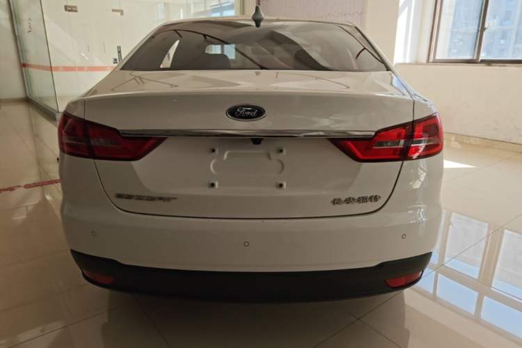 Used Ford Escort 2019 Revised Version 1.5L Automatic Enjoyment Type China VI Standard Rear