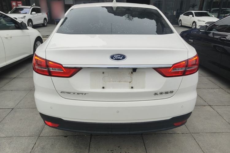 Used Ford Escort 2019 Revised 1.5L Automatic ZhiXiang Version (Tire Pressure Monitoring) China VI Standard Rear
