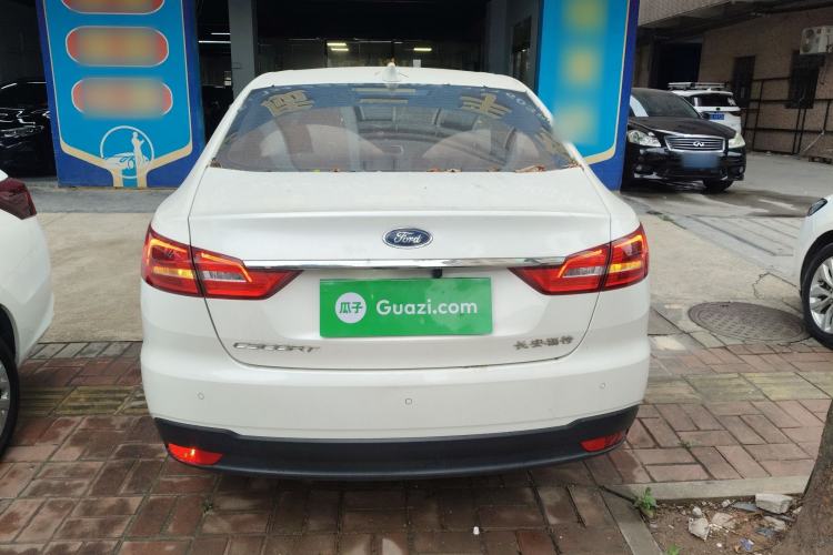 Used Ford Escort 2019 Revised 1.5L Automatic ZhiXiang Version (Tire Pressure Monitoring) China VI Standard Rear