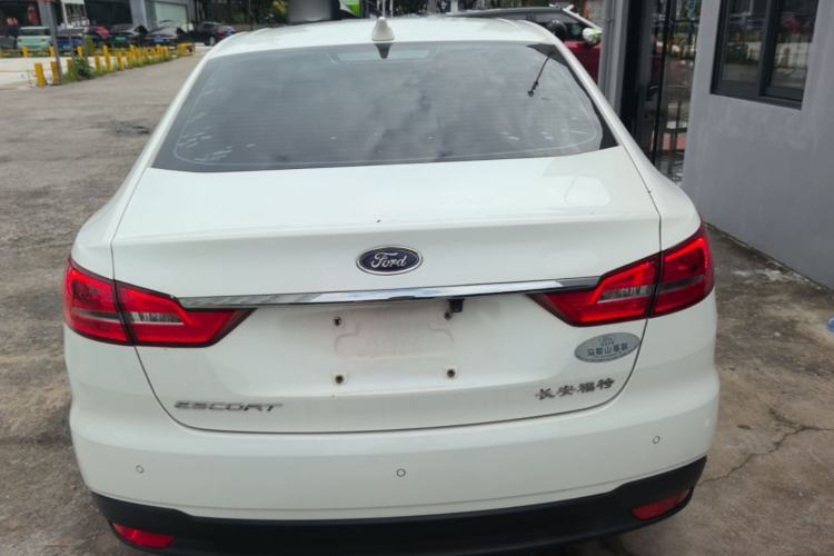 Used Ford Escort 2019 Revised 1.5L Automatic ZhiXiang Version (Tire Pressure Monitoring) China VI Standard Rear