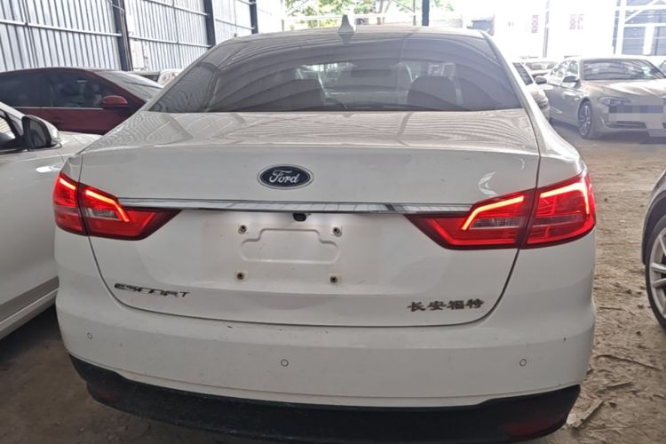 Used Ford Escort 2019 Revised Version 1.5L Automatic Enjoyment Type China VI Standard Rear