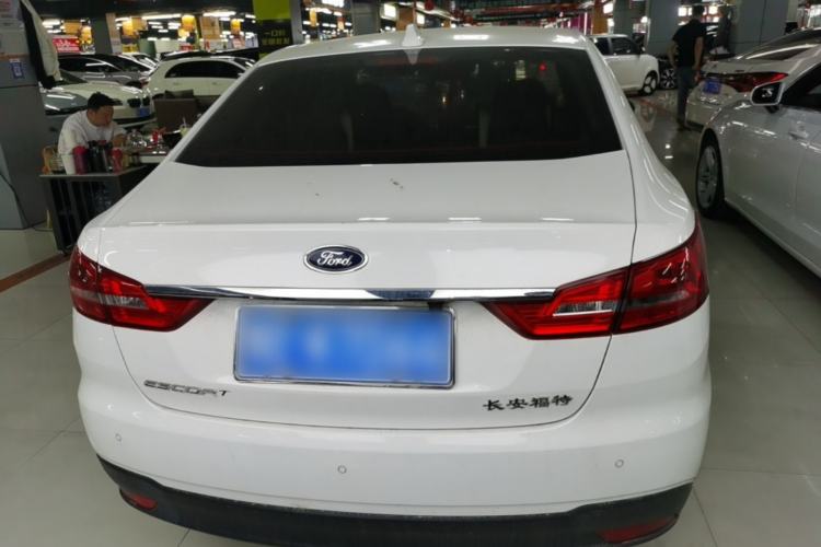Used Ford Escort 2019 Revised 1.5L Automatic ZhiXiang Version (Tire Pressure Monitoring) China VI Standard Rear
