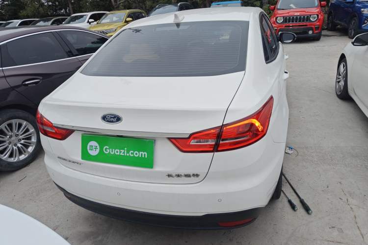 Used Ford Escort 2019 Revised Version 1.5L Automatic Enjoyment Type China VI Standard Rear