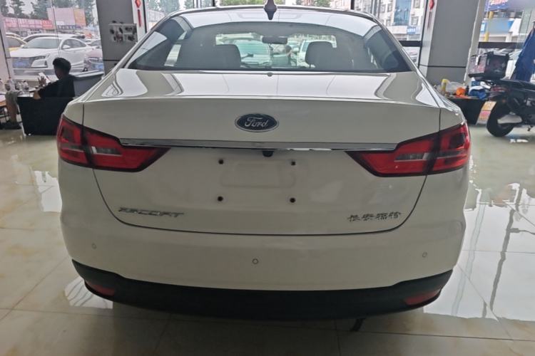 Used Ford Escort 2019 Revised Version 1.5L Automatic Enjoyment Type China VI Standard Rear