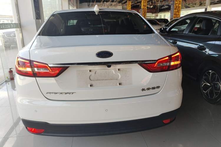 Used Ford Escort 2019 Revised Version 1.5L Automatic Enjoyment Type China VI Standard Rear