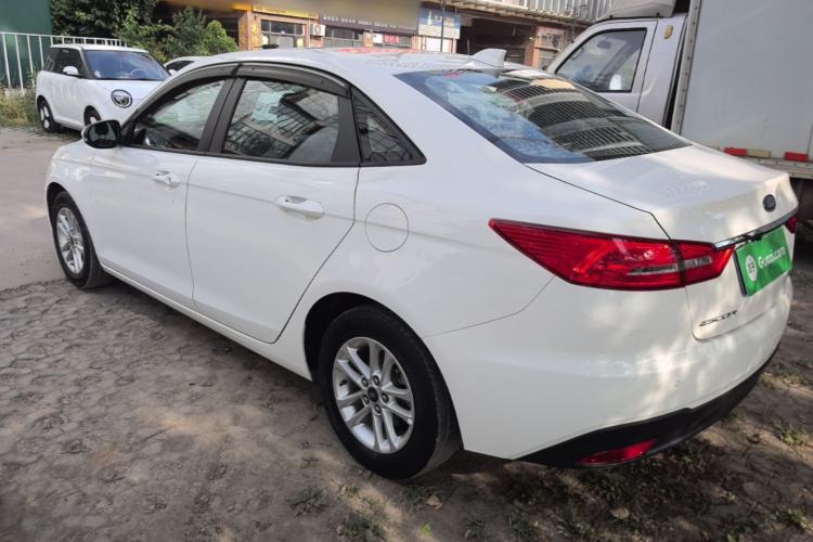 Used Ford Escort 2019 Revised 1.5L Automatic ZhiXiang Version (Tire Pressure Monitoring) China VI Standard Rear Left 45 Deg