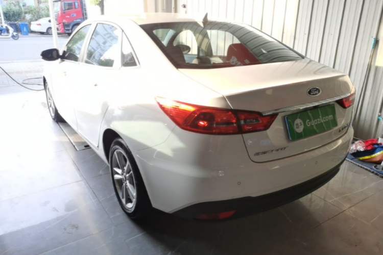 Used Ford Escort 2019 Revised Version 1.5L Automatic Enjoyment Type China VI Standard Rear Left 45 Deg