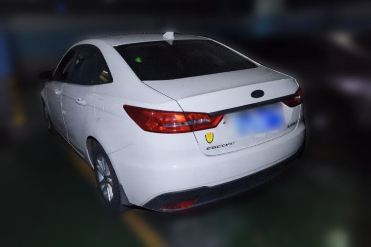 Used Ford Escort 2019 Revised 1.5L Automatic ZhiXiang Version (Tire Pressure Monitoring) China VI Standard Rear Left 45 Deg
