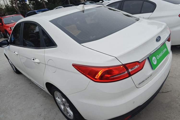 Used Ford Escort 2019 Revised Version 1.5L Automatic Enjoyment Type China VI Standard Rear Left 45 Deg