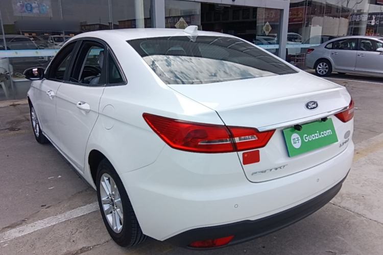 Used Ford Escort 2019 Revised 1.5L Automatic ZhiXiang Version (Tire Pressure Monitoring) China VI Standard Rear Left 45 Deg