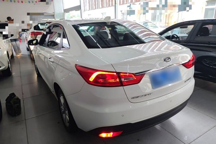 Used Ford Escort 2019 Revised Version 1.5L Automatic Enjoyment Type China VI Standard Rear Left 45 Deg