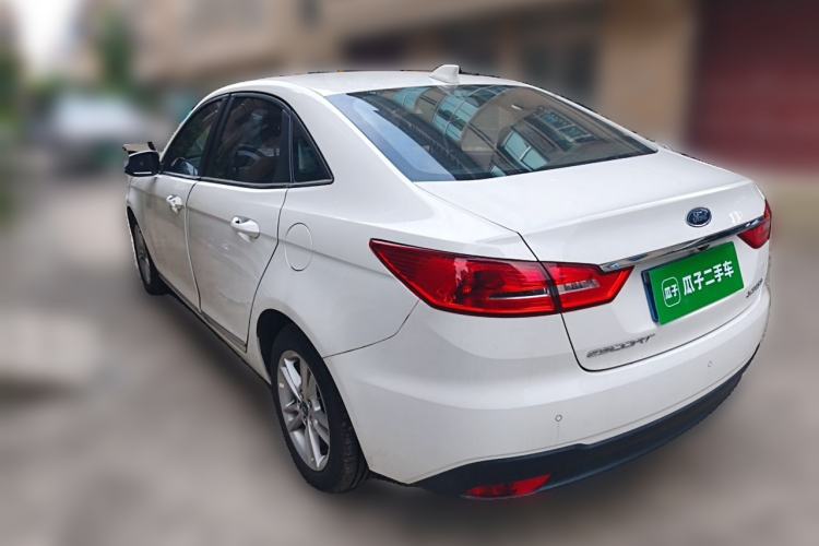 Used Ford Escort 2019 Revised 1.5L Automatic ZhiXiang Version (Tire Pressure Monitoring) China VI Standard Rear Left 45 Deg