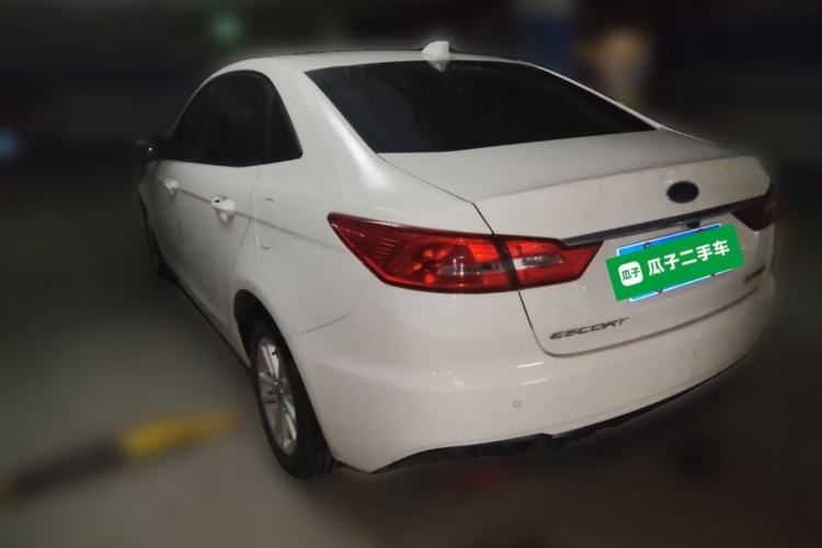 Used Ford Escort 2019 Revised 1.5L Automatic ZhiXiang Version (Tire Pressure Monitoring) China VI Standard Rear Left 45 Deg