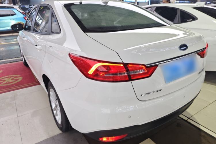 Used Ford Escort 2019 Revised 1.5L Automatic ZhiXiang Version (Tire Pressure Monitoring) China VI Standard Rear Left 45 Deg
