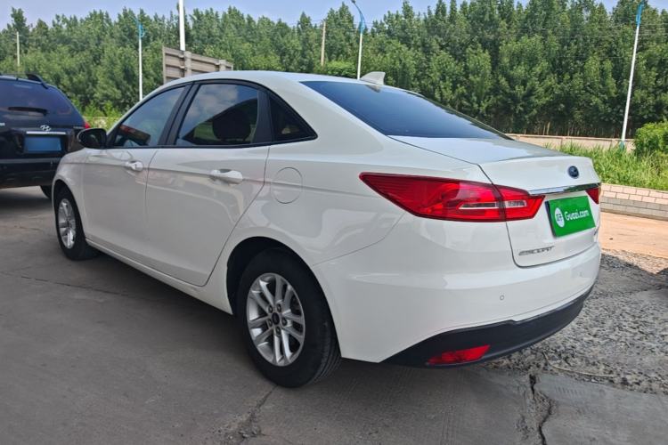 Used Ford Escort 2019 Revised 1.5L Automatic ZhiXiang Version (Tire Pressure Monitoring) China VI Standard Rear Left 45 Deg