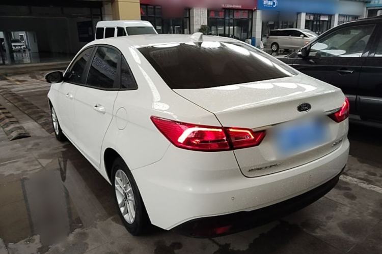 Used Ford Escort 2019 Revised 1.5L Automatic ZhiXiang Version (Tire Pressure Monitoring) China VI Standard Rear Left 45 Deg
