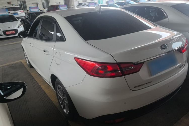 Used Ford Escort 2019 Revised 1.5L Automatic ZhiXiang Version (Tire Pressure Monitoring) China VI Standard Rear Left 45 Deg