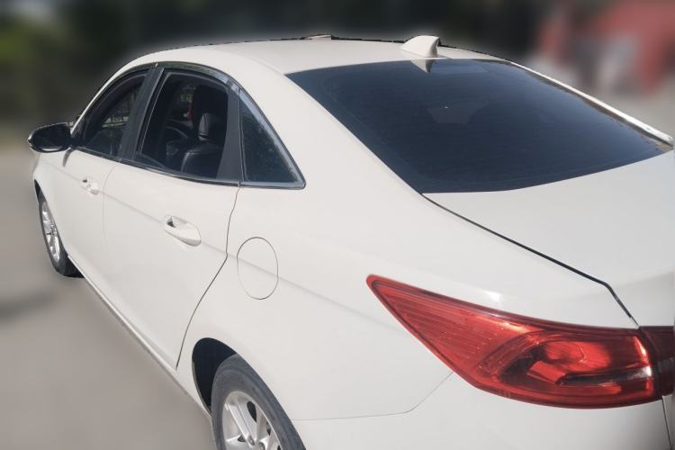 Used Ford Escort 2019 Facelifted 1.5L Automatic ZhiXiang Version (Tire Pressure Monitoring) China V Standard Rear Left 45 Deg